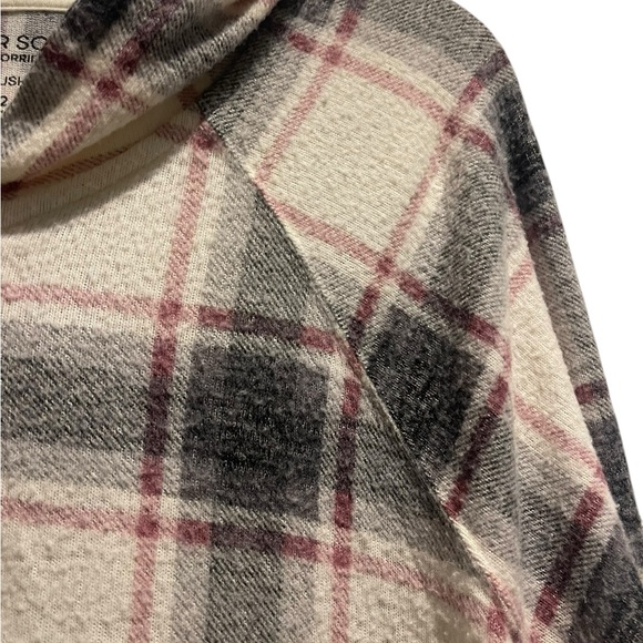 Torrid Women’s Top - Picture 6 of 9